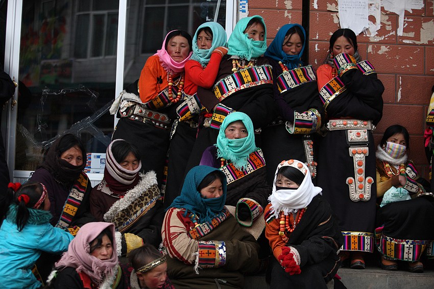 对藏族部落习惯法中妇女地位及财产继承权问题