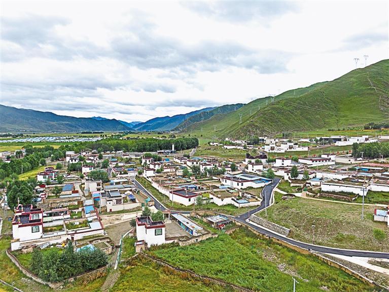 颜值品质双提升墨竹工卡县深化美丽乡村建设剪影